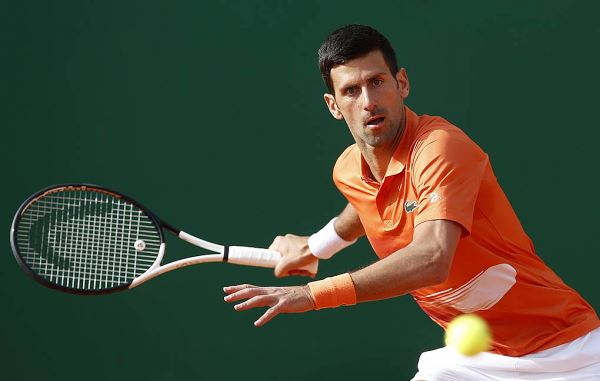 Джокович уступил во втором круге теннисного турнира серии "Мастерс" в Монте-Карло