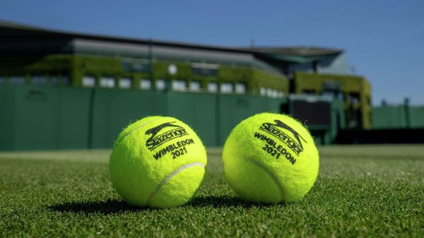 Теннисисты из РФ поедут на турнир во Францию, несмотря на санкции